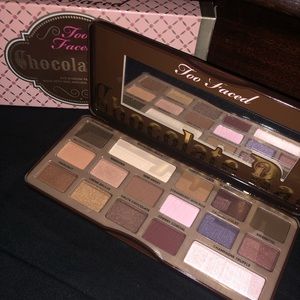 Too faced chocolate bar eyeshadow palette